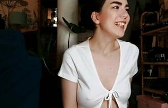 Vends-ta-culotte – French Goddess Insults Micro Penis Looser